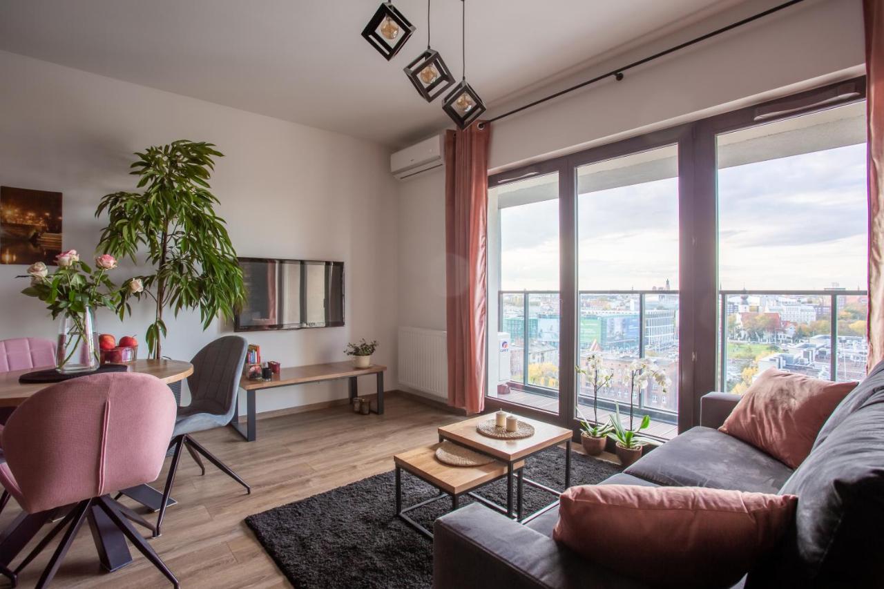 Glamour Apartment City View วรอตซวาฟ ภายนอก รูปภาพ