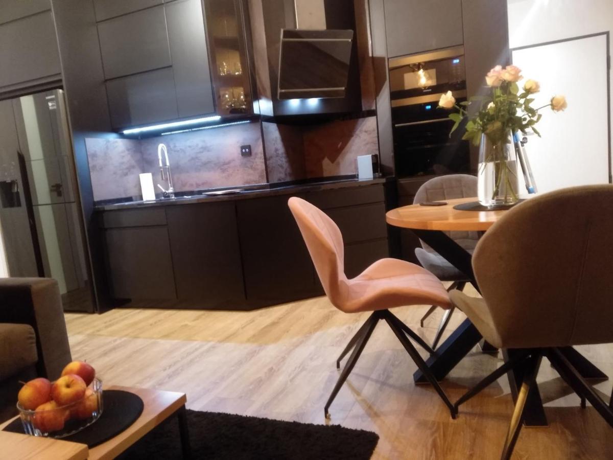 Glamour Apartment City View วรอตซวาฟ ภายนอก รูปภาพ